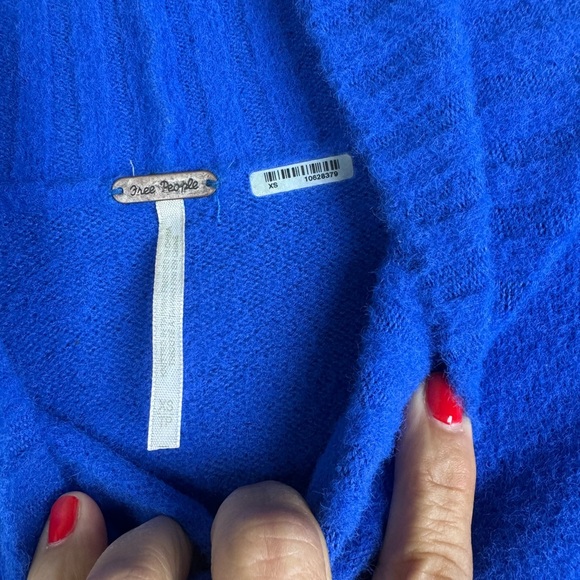 Free People Vancouver Oversized Turtleneck Sweater XS - Picture 6 of 8